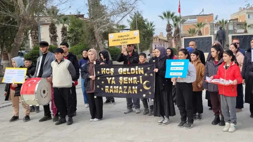 Mübarek ay Ramazan’a en coşkulu karşılama Sarayköy’de