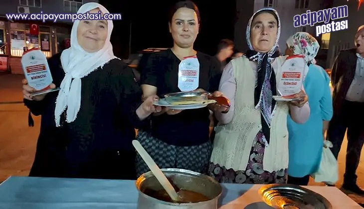 Beyağaç’ta en güzel tarhanayı Saniye
                    Tatık yaptı